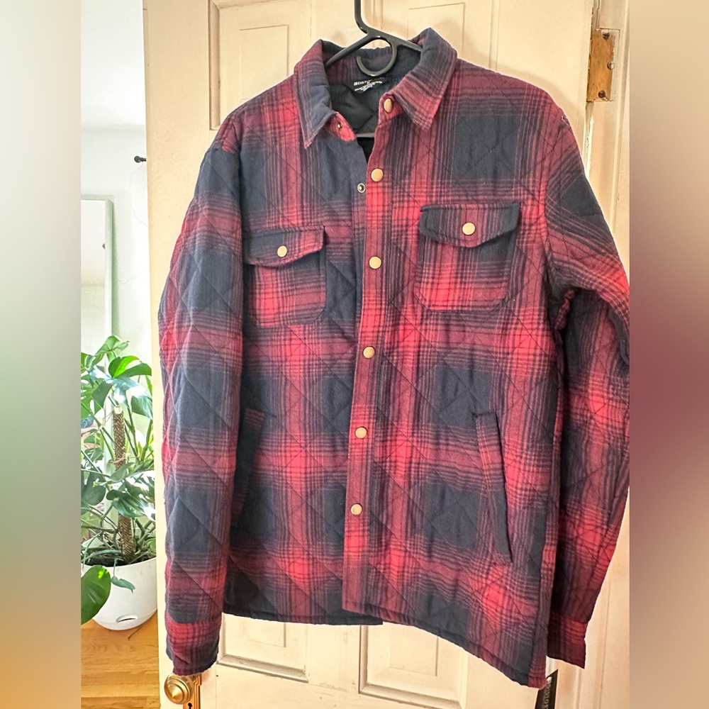 New with Tags*🍁Quilted plaid jacket Size M